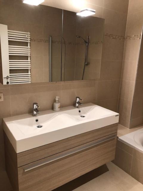 Vakantie Appartement Allure, Met Zuidgericht Tuintje Ostende Extérieur photo